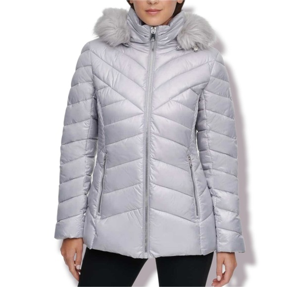 Kenneth Cole Large Silver Faux Fur Puffer Jacket New With Tags MSRP $220